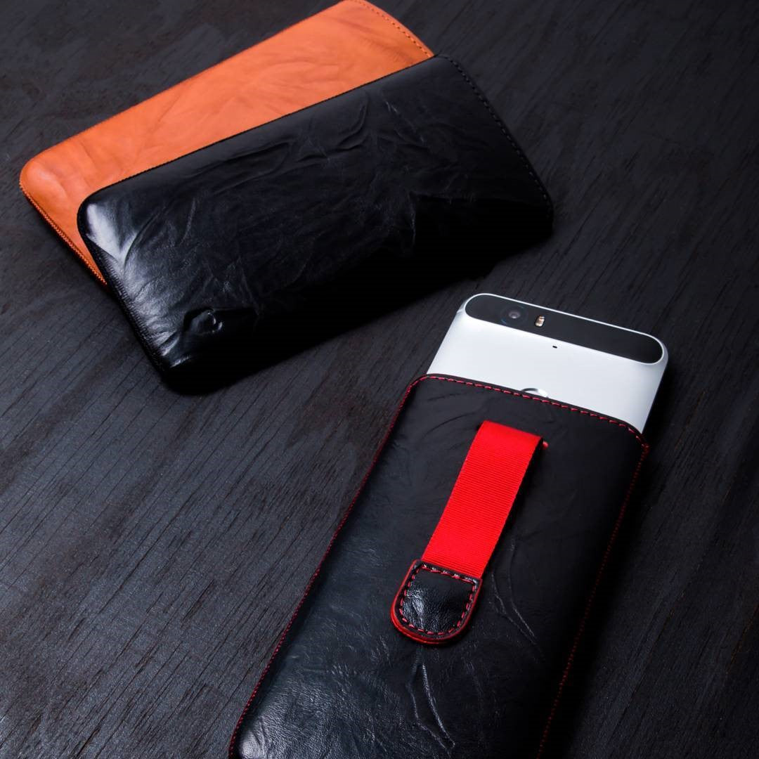 Artisanpouch Leather Pouch Phone Case with Pull-Tab